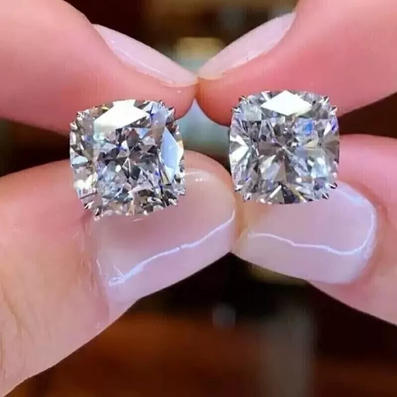 Moissanite 2Carat Cushion GGA Certified